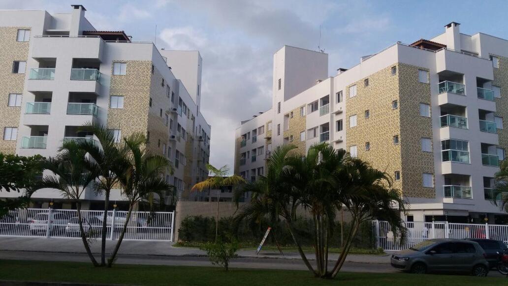 Apartamento Com Lazer Completo ウバトゥバ エクステリア 写真